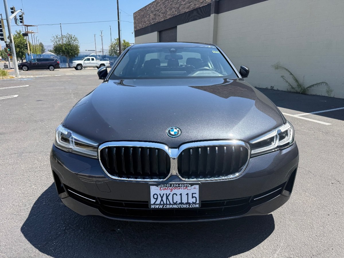 Used 2023 BMW 530e w/ Convenience Package RWD image 7