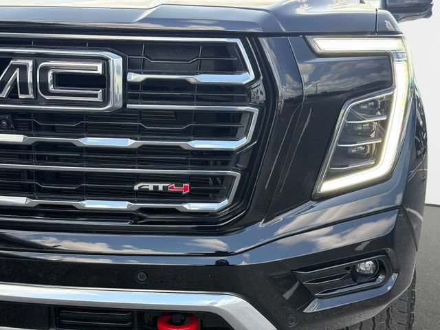 Used 2025 GMC Yukon AT4 w/ AT4 Premium Plus Package AWD/4WD image 9