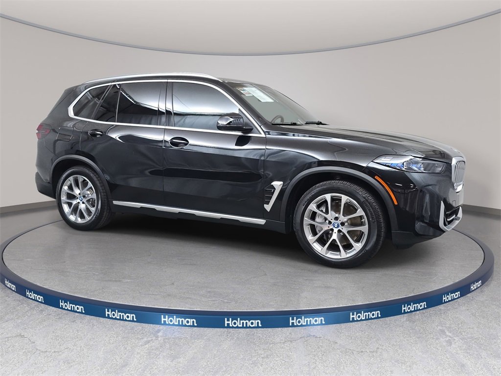 Used 2024 BMW X5 xDrive50e w/ Executive Package image 4