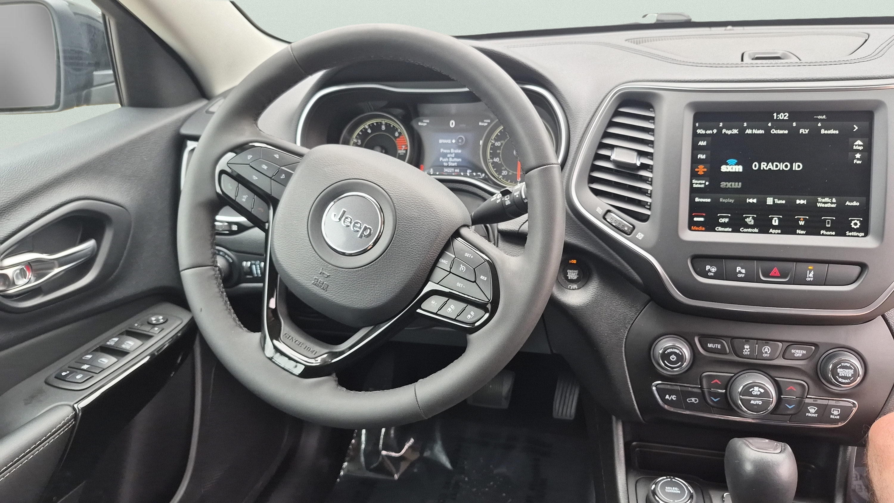 Certified 2023 Jeep Cherokee Altitude Lux AWD/4WD image 18