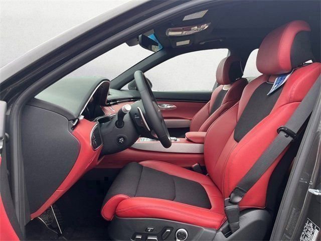Used 2025 Genesis GV70 3.5T Sport image 10