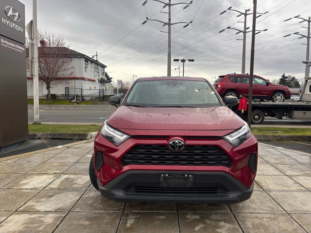 Used 2025 Toyota RAV4 LE image 3