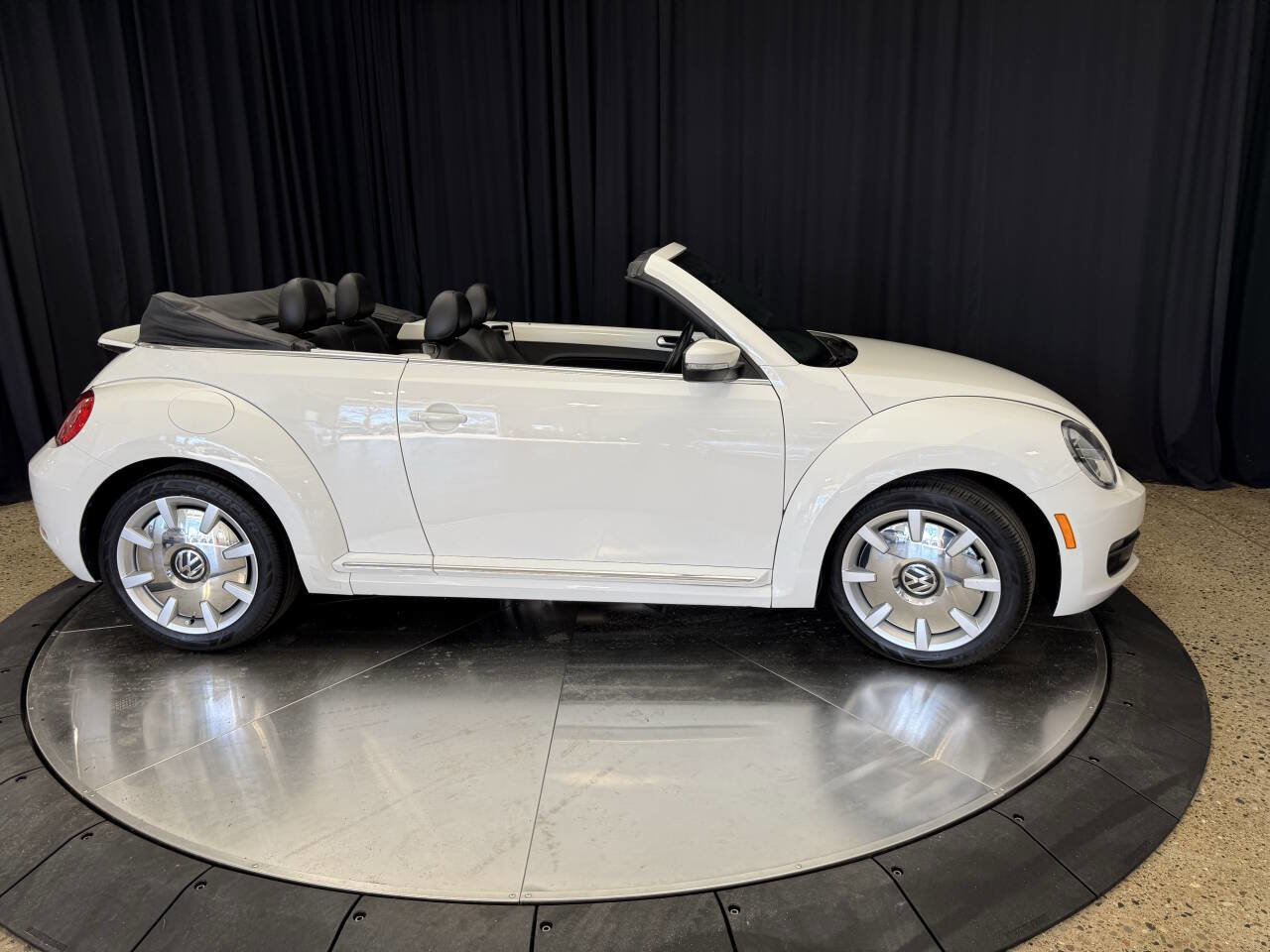 Used 2014 Volkswagen Beetle 2.5 image 11