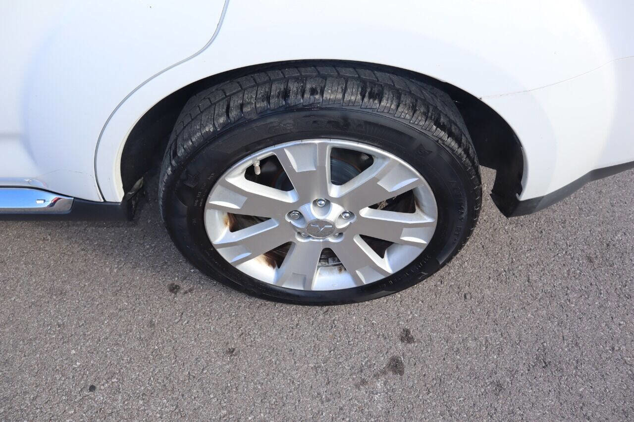 Used 2008 Mitsubishi Outlander SE image 40