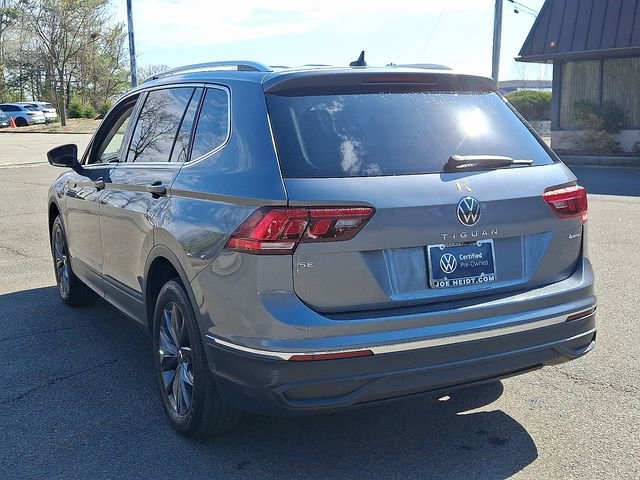 Certified 2022 Volkswagen Tiguan SE w/ Panoramic Sunroof Package AWD/4WD image 8