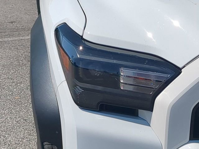 New 2026 Toyota 4Runner SR5 AWD/4WD image 10
