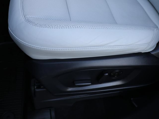 Used 2025 Ford Explorer Platinum w/ Ultimate Package AWD/4WD image 19