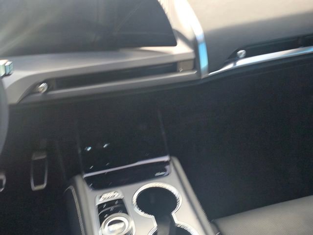 Used 2026 Cadillac Vistiq Luxury image 19