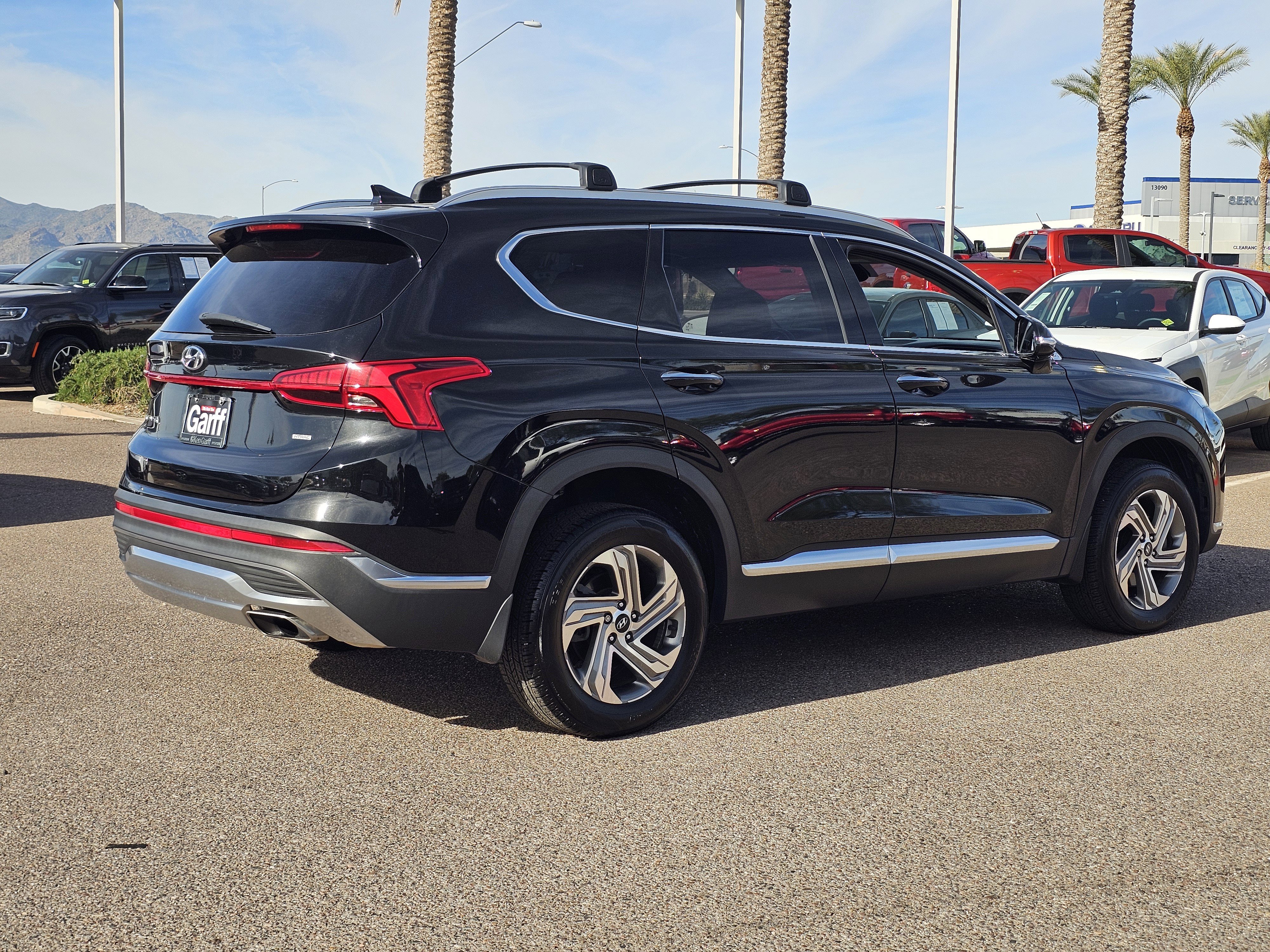 Used 2021 Hyundai Santa Fe SEL w/ Convenience + Premium Package image 3