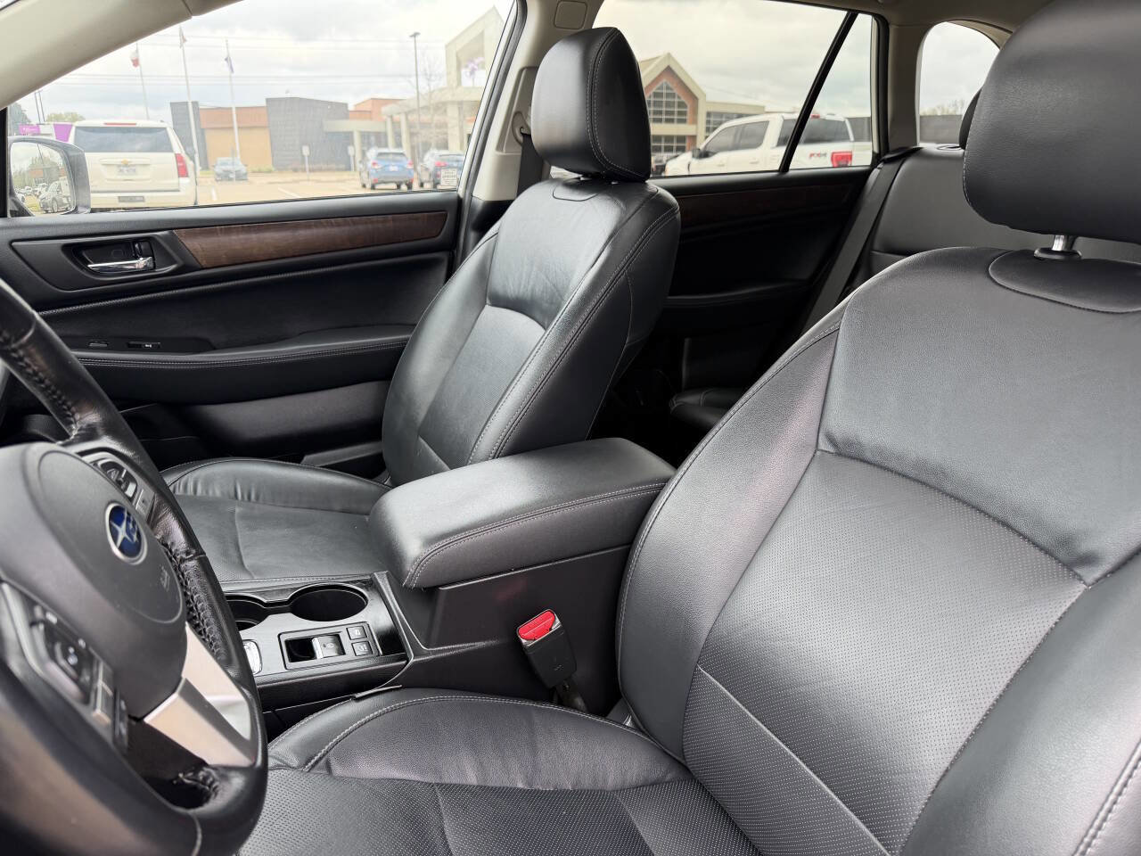 Used 2016 Subaru Outback 2.5i Limited AWD/4WD image 10