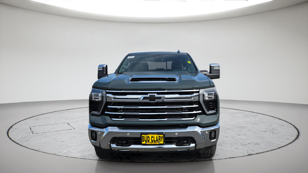 New 2026 Chevrolet Silverado 3500 LTZ w/ LTZ Plus Package AWD/4WD image 2