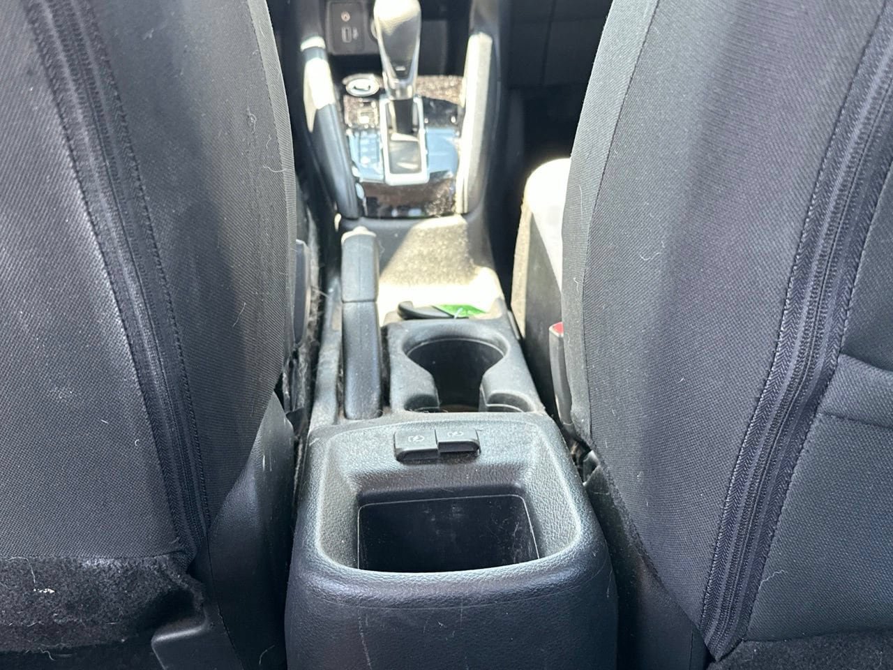 Used 2021 Nissan Versa SV FWD image 24