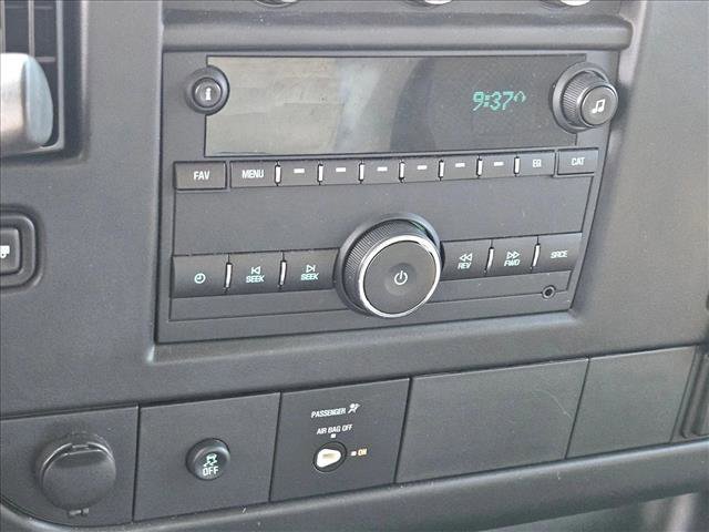 Used 2015 Chevrolet Express 3500 image 13