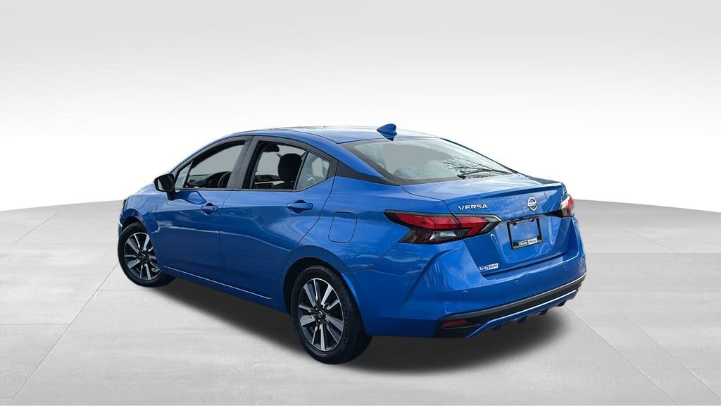 Used 2021 Nissan Versa SV image 5