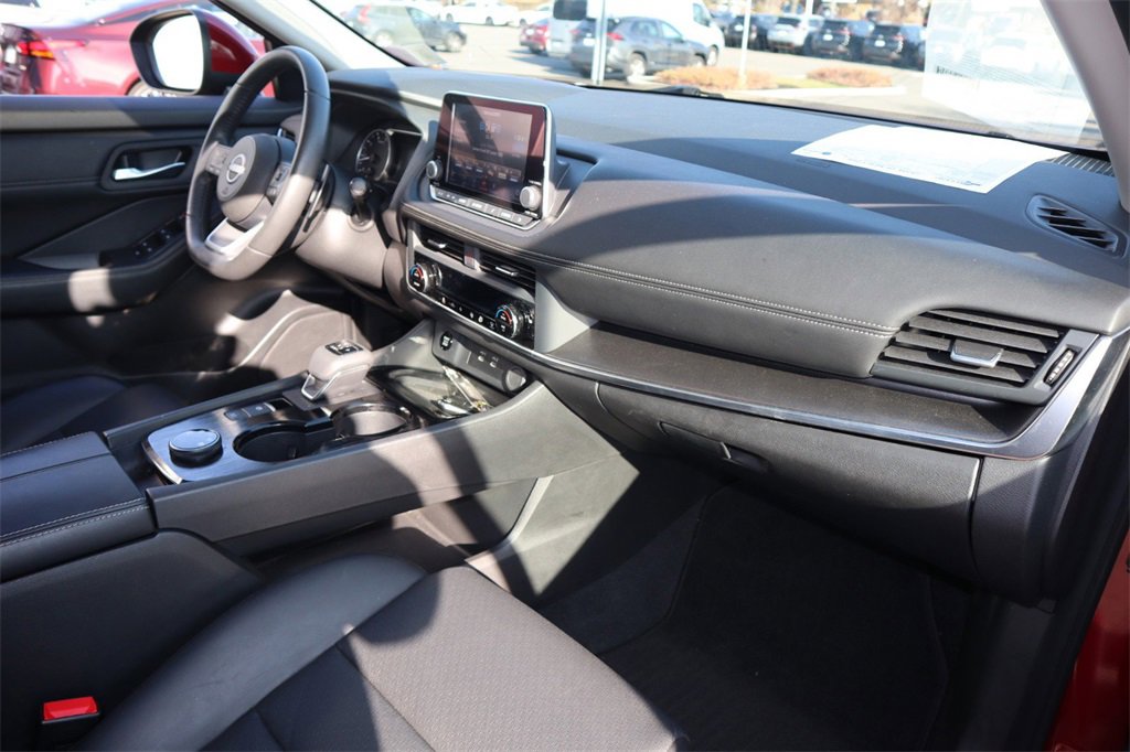 Certified 2024 Nissan Rogue SV w/ SV Premium Package image 24