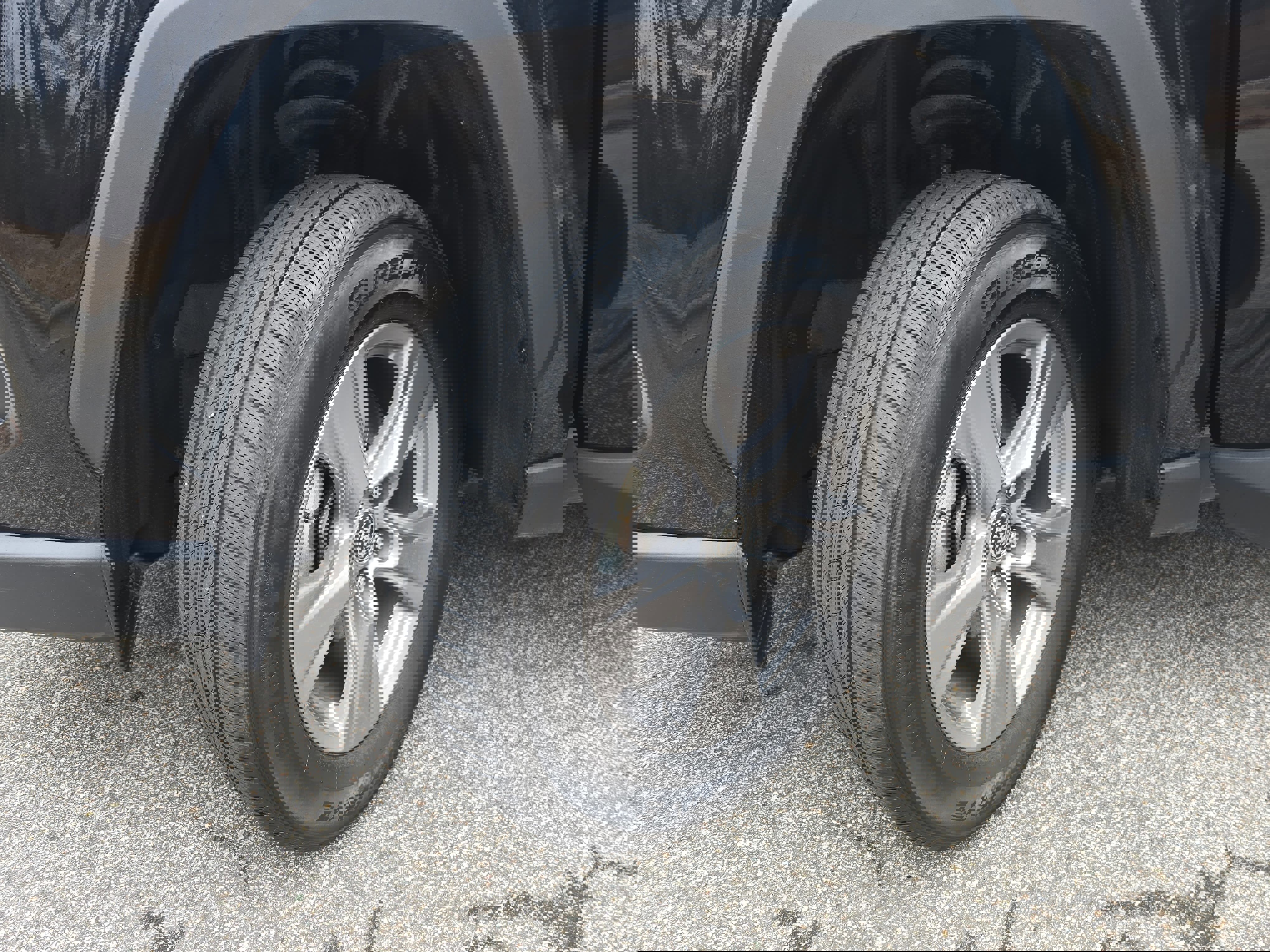 Used 2024 Toyota RAV4 XLE image 31