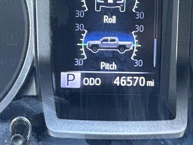 Used 2023 Toyota Tacoma TRD Off-Road w/ Technology Package AWD/4WD image 21