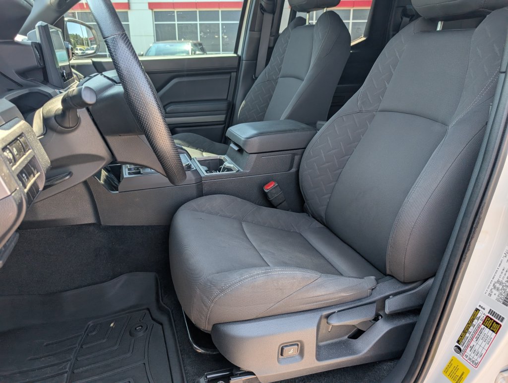 Used 2024 Toyota Tacoma SR5 AWD/4WD image 12