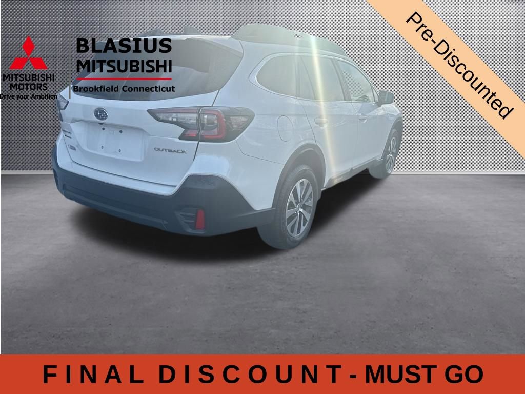 Used 2021 Subaru Outback Premium AWD/4WD image 4