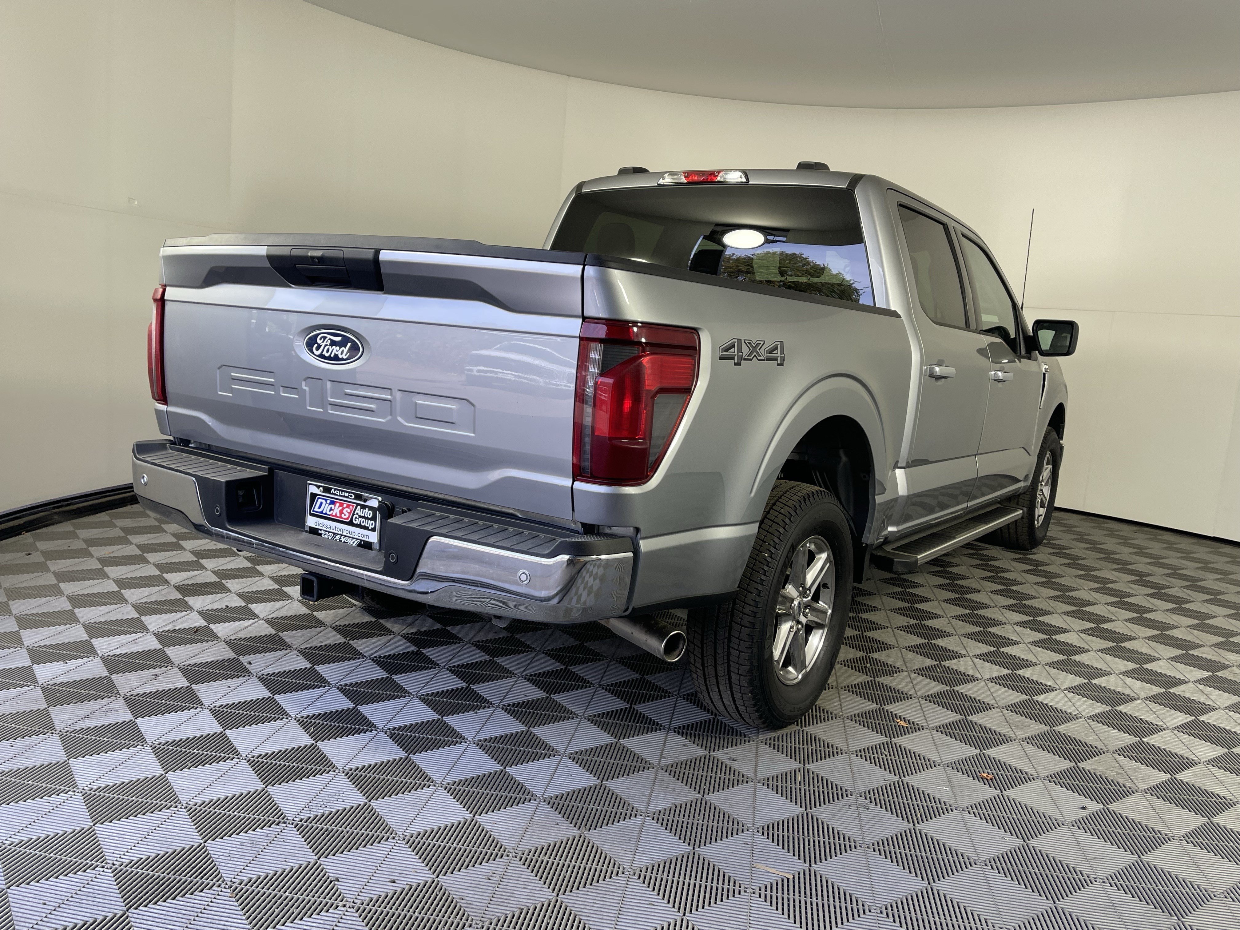 Used 2025 Ford F150 XLT w/ Equipment Group 301A Standard AWD/4WD image 5