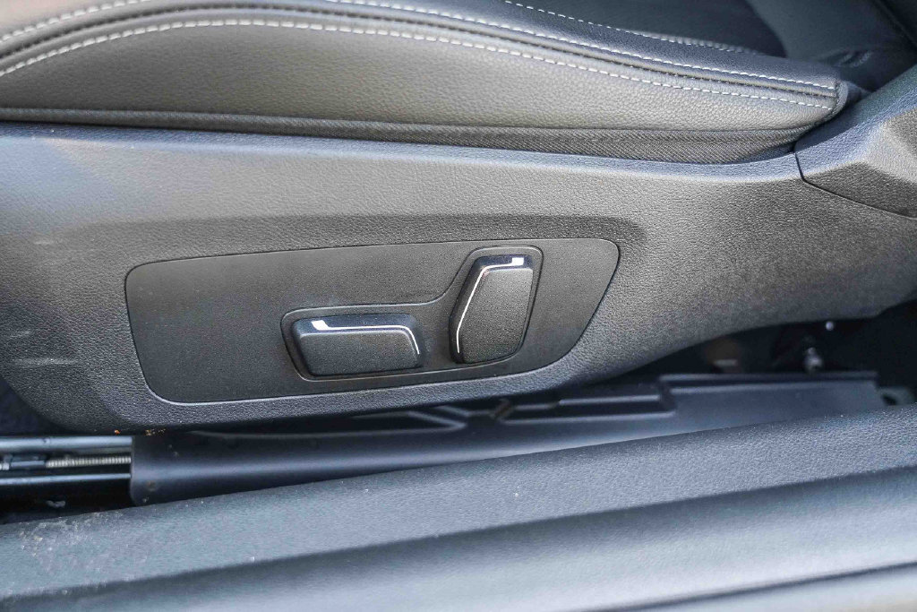 Used 2025 BMW 230i Coupe RWD image 22