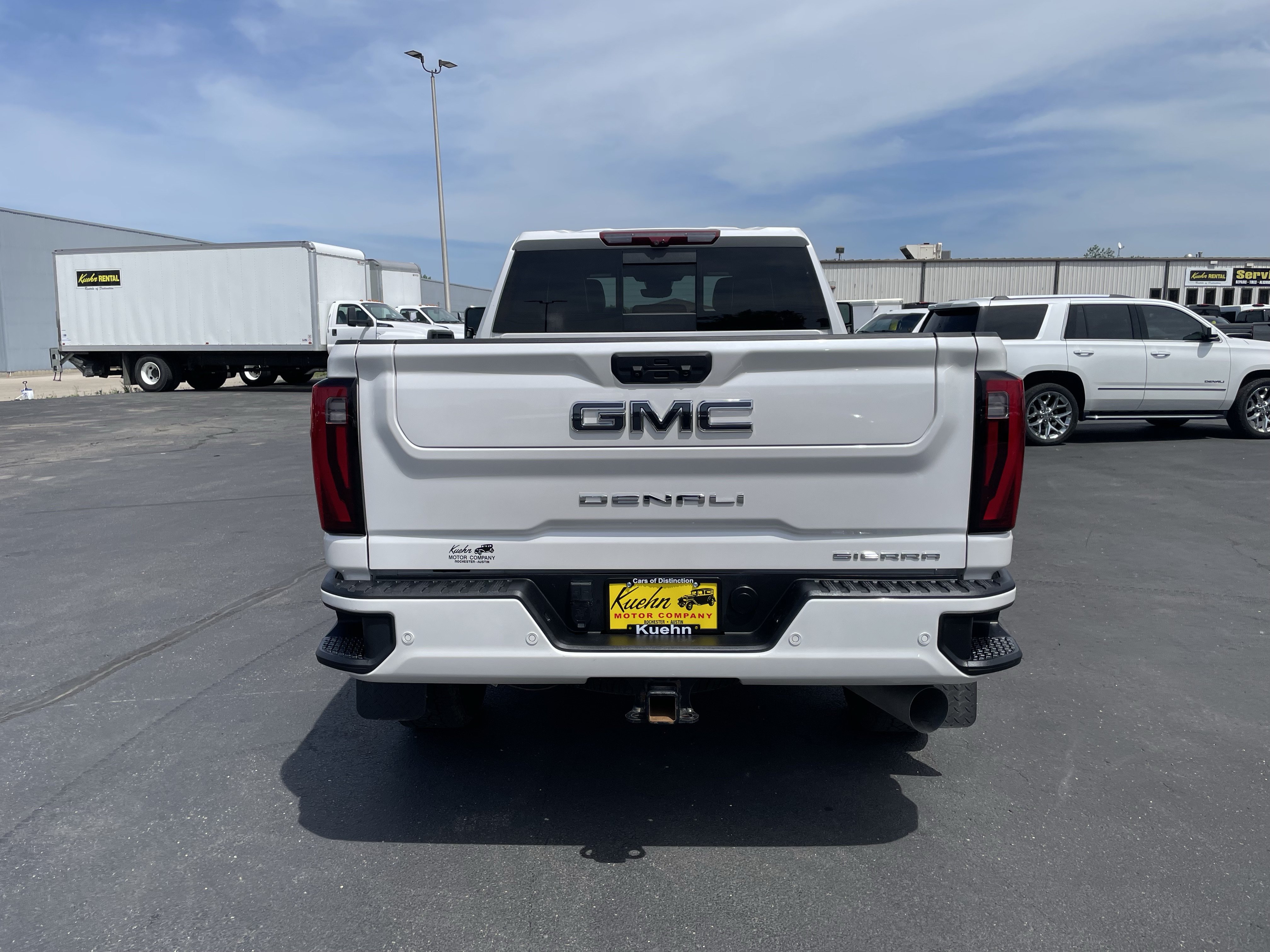 Used 2024 GMC Sierra 2500 Denali Ultimate AWD/4WD image 7