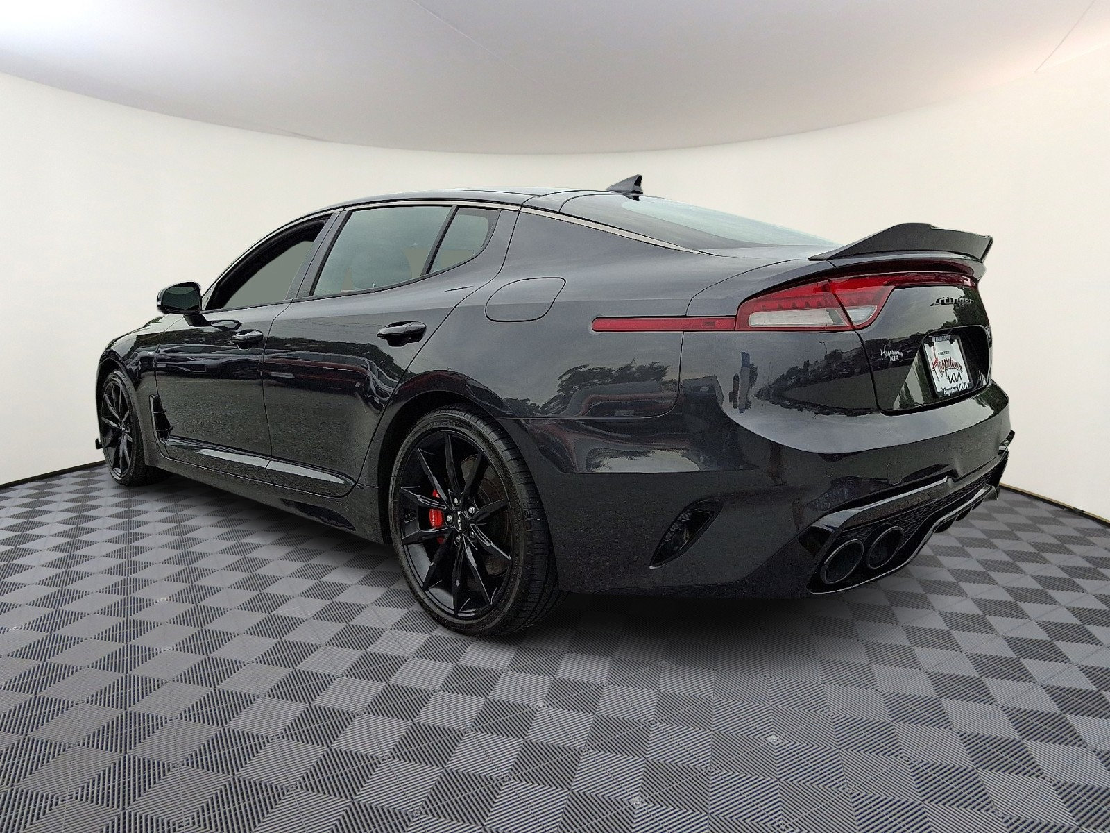 Certified 2023 Kia Stinger GT2 AWD/4WD image 4