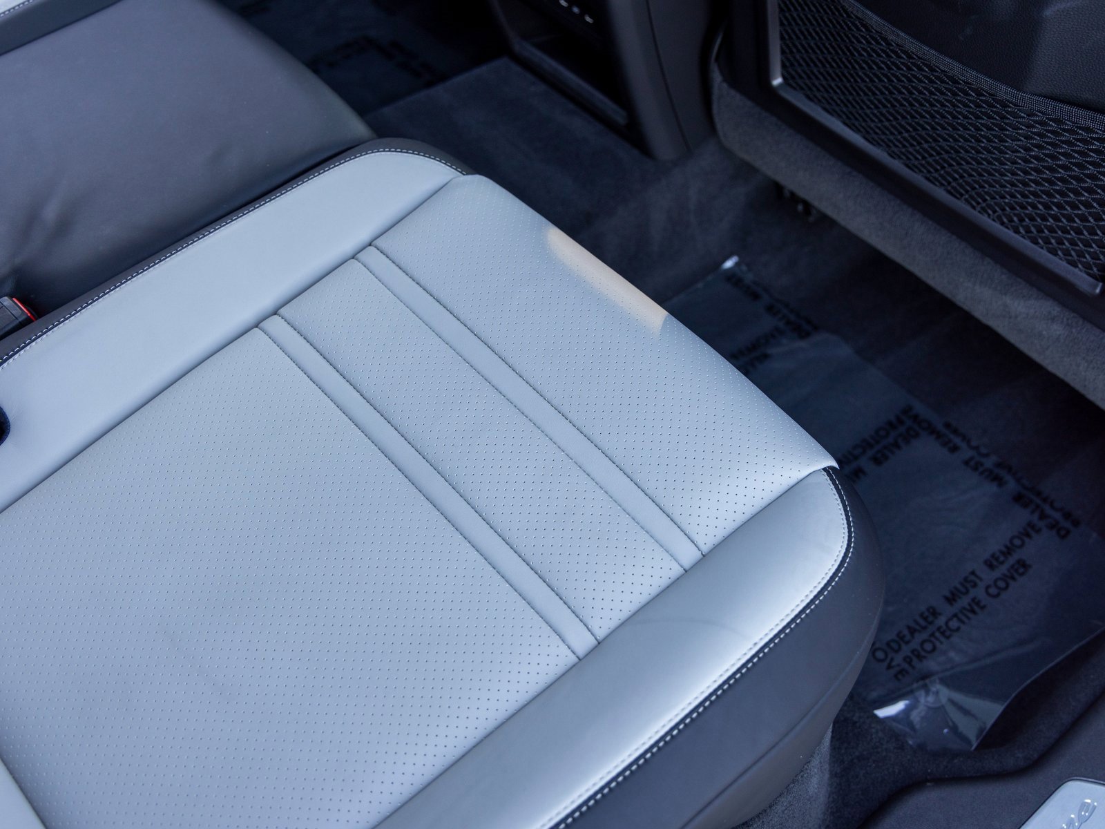 Certified 2025 Porsche Cayenne image 49