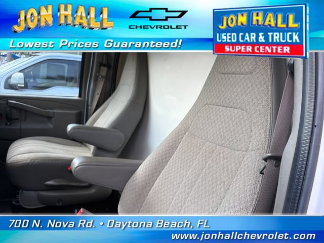 Used 2019 Chevrolet Express 3500 w/ Power Convenience Package RWD image 15