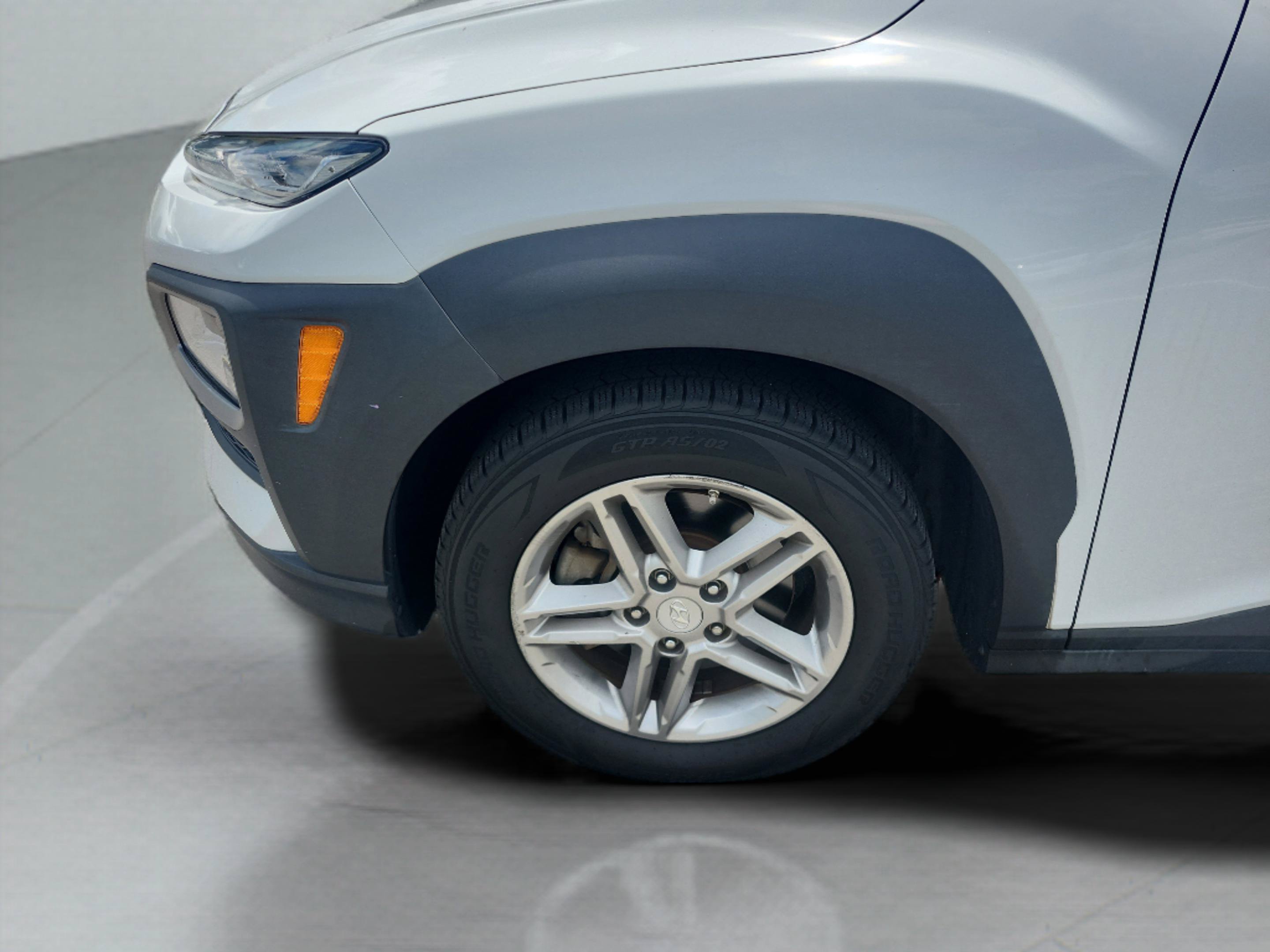 Used 2018 Hyundai Kona SE AWD/4WD image 26