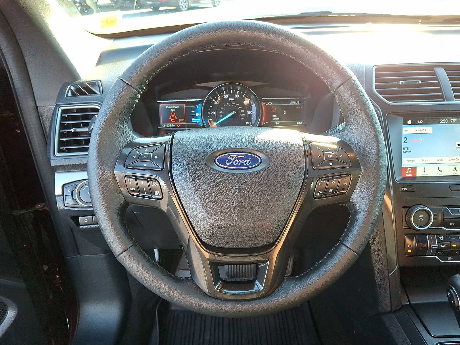 Certified 2019 Ford Explorer XLT w/ Equipment Group 202A AWD/4WD image 21