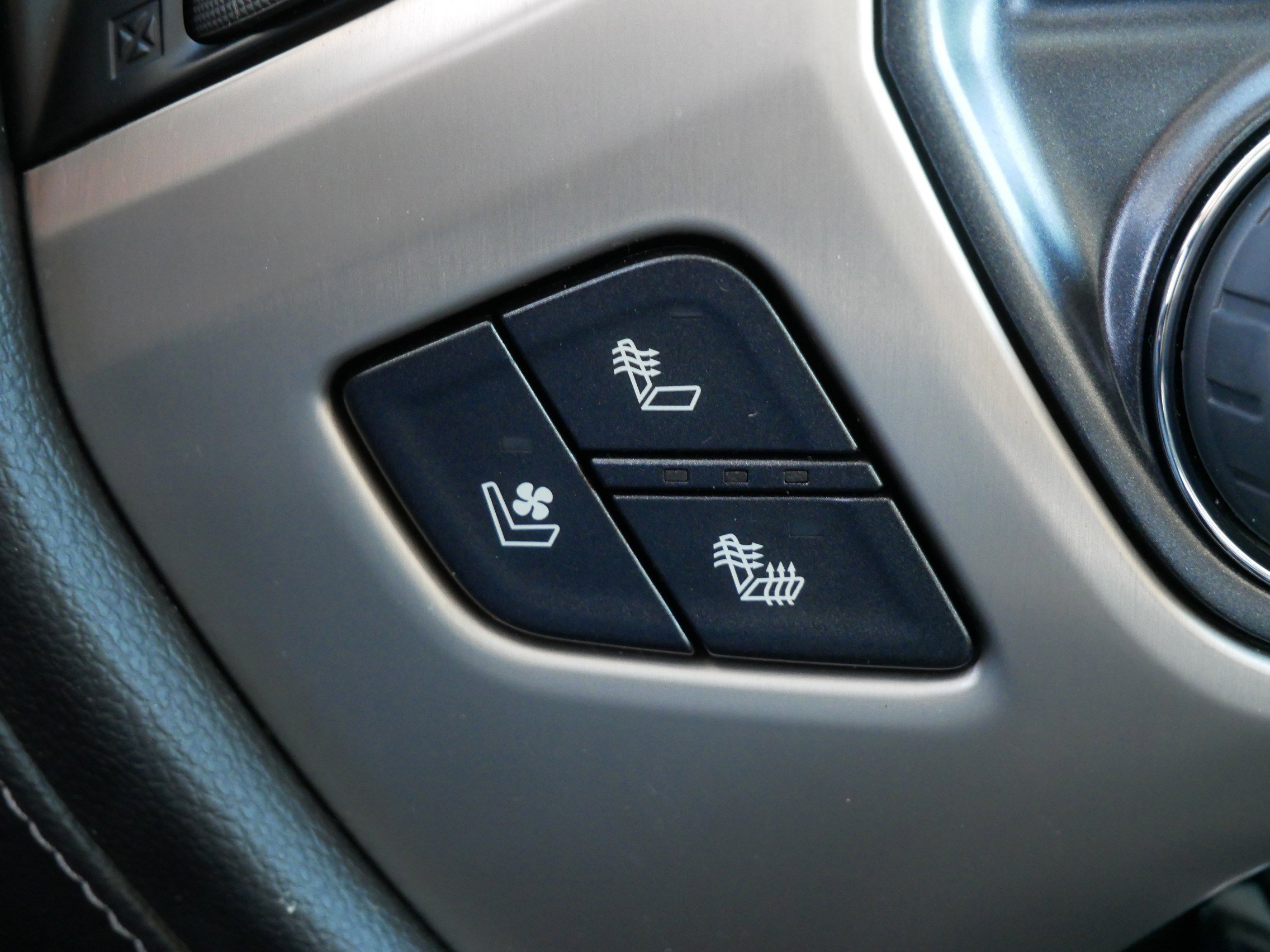 Used 2019 GMC Sierra 3500 Denali w/ Duramax Plus Package image 28