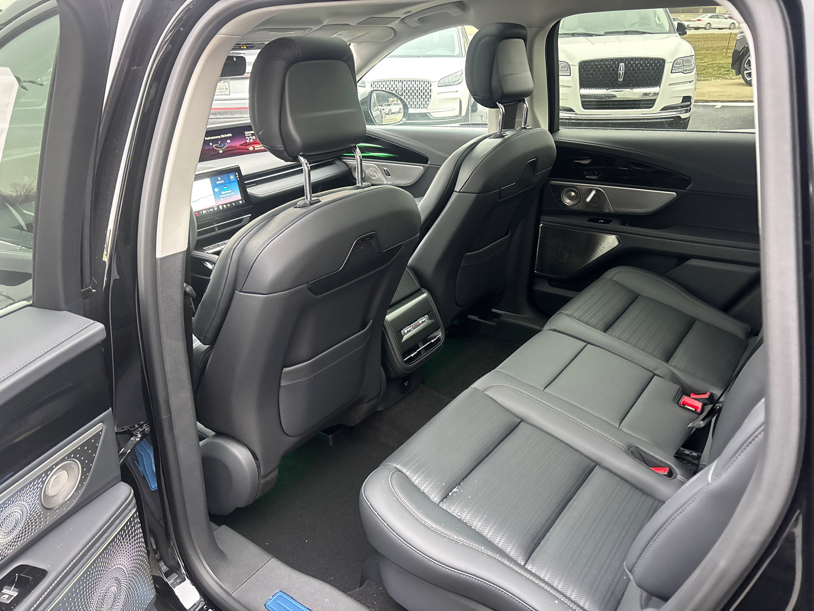 New 2026 Lincoln Nautilus Reserve image 29