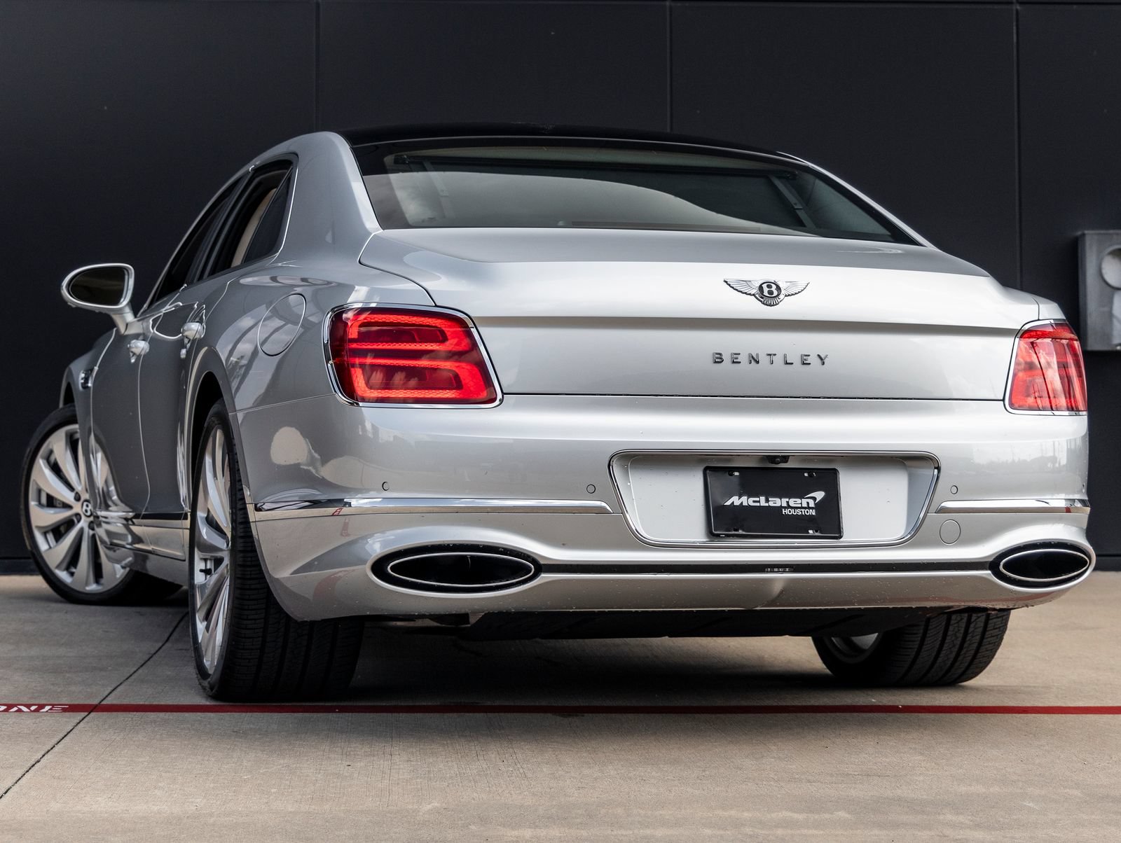 Used 2026 Bentley Flying Spur V8 AWD/4WD image 6
