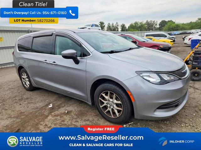 Used 2017 Chrysler Pacifica Touring FWD image 5