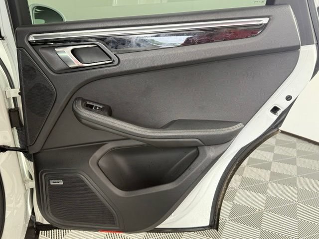 Used 2017 Porsche Macan S AWD/4WD image 18