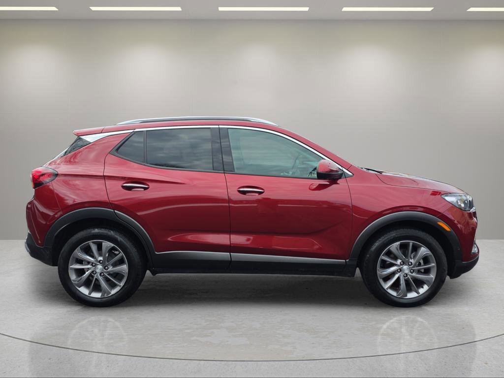 Used 2022 Buick Encore GX Essence w/ Advanced Technology Package image 5