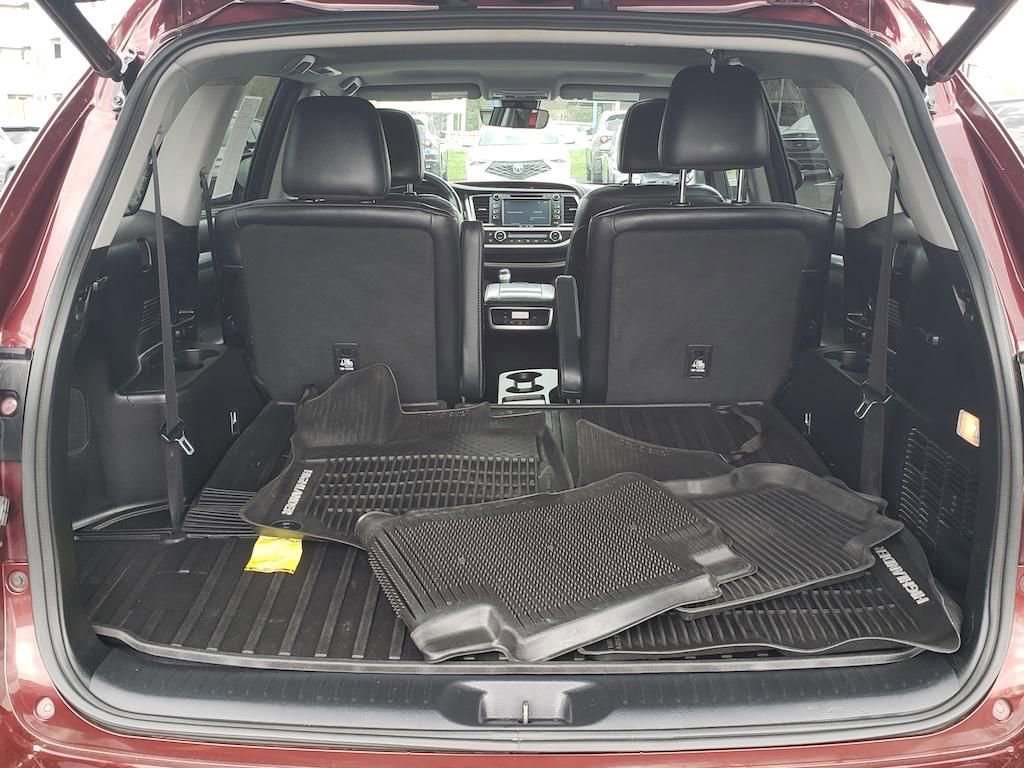 Used 2017 Toyota Highlander XLE image 9
