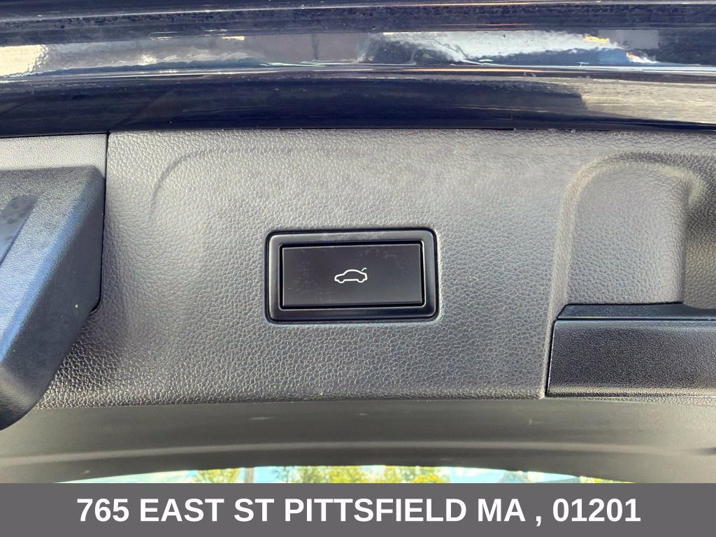 Used 2018 Volkswagen Atlas SEL Premium AWD/4WD image 15