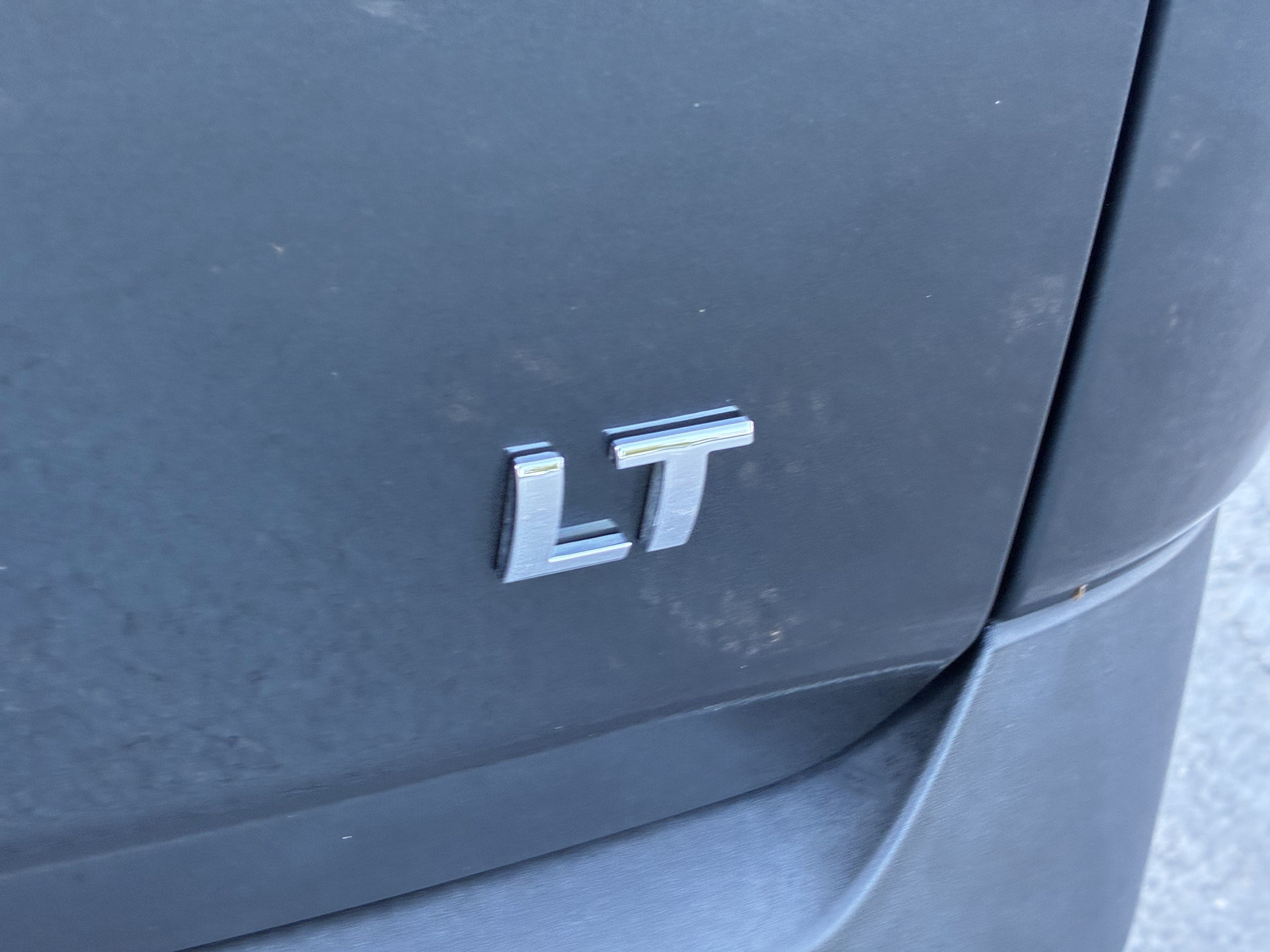 Used 2019 Chevrolet Traverse LT FWD image 12