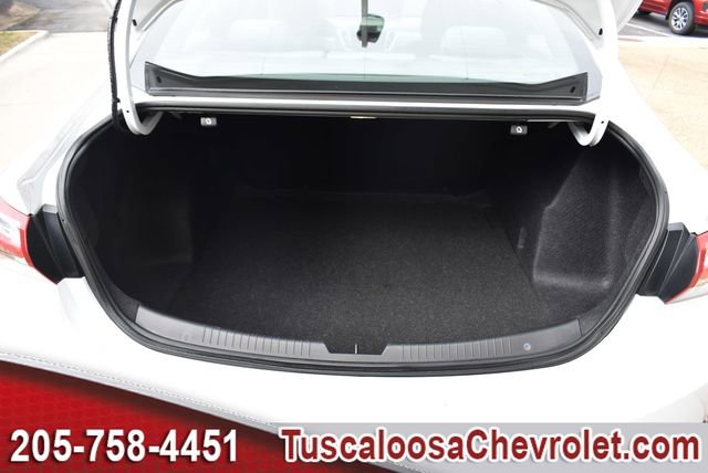 Used 2019 Chevrolet Malibu LT image 9