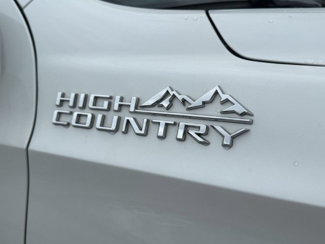 Used 2021 Chevrolet Tahoe High Country RWD image 12