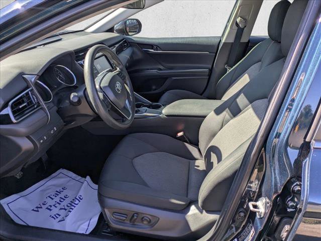 Used 2020 Toyota Camry LE image 11