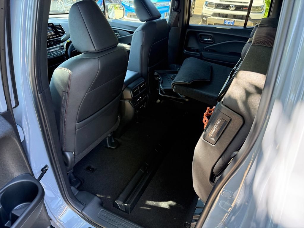 New 2026 Honda Ridgeline Black Edition image 14