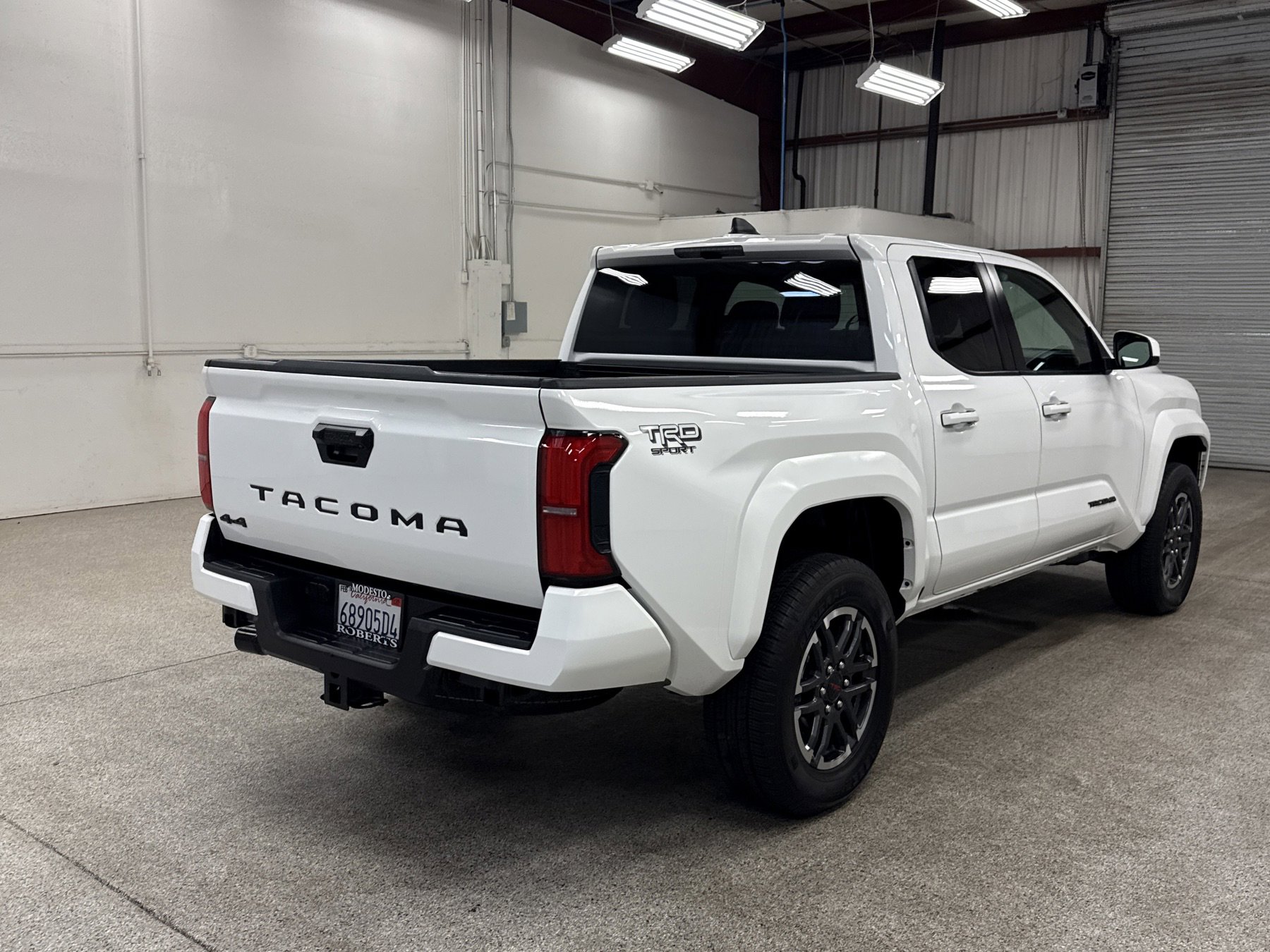 Used 2025 Toyota Tacoma SR5 image 19
