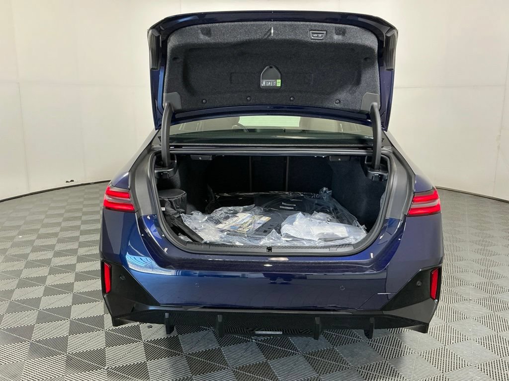 New 2026 BMW i5 M60 AWD/4WD image 28