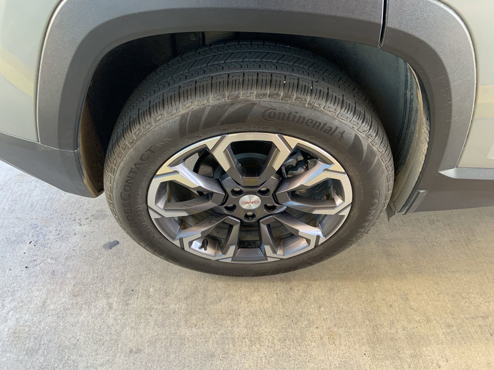 Certified 2025 GMC Terrain Elevation w/ Elevation Premium Package image 13