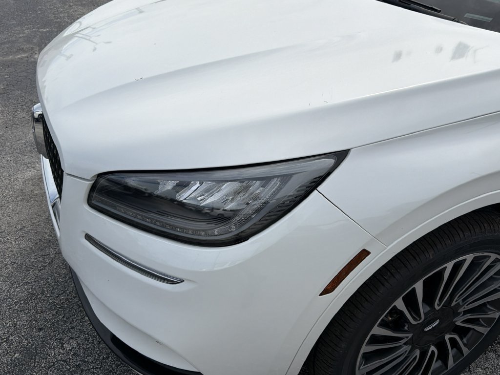 Used 2021 Lincoln Corsair AWD w/ Sport Package image 8