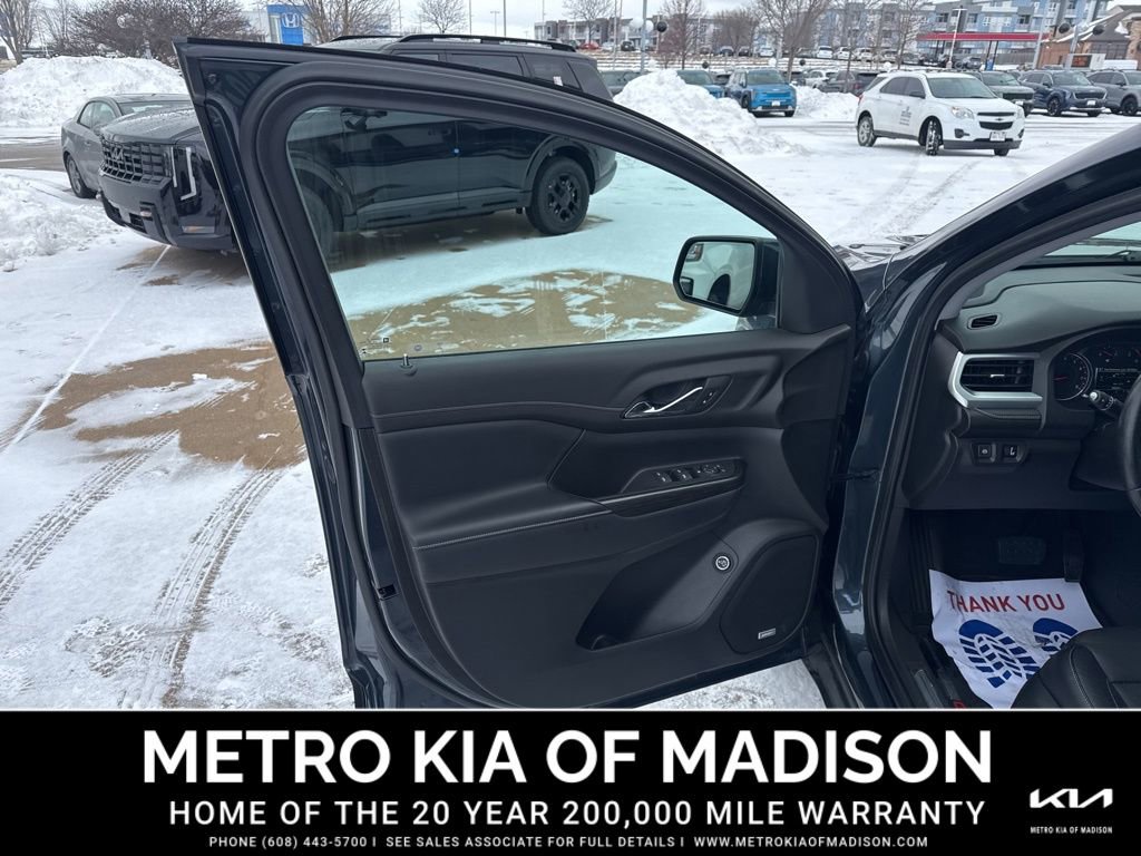 Used 2019 GMC Acadia SLT image 11