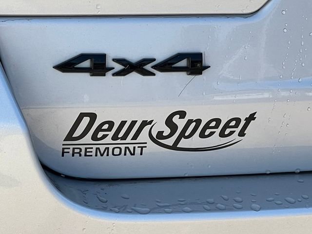 Used 2024 Jeep Grand Cherokee Altitude image 2